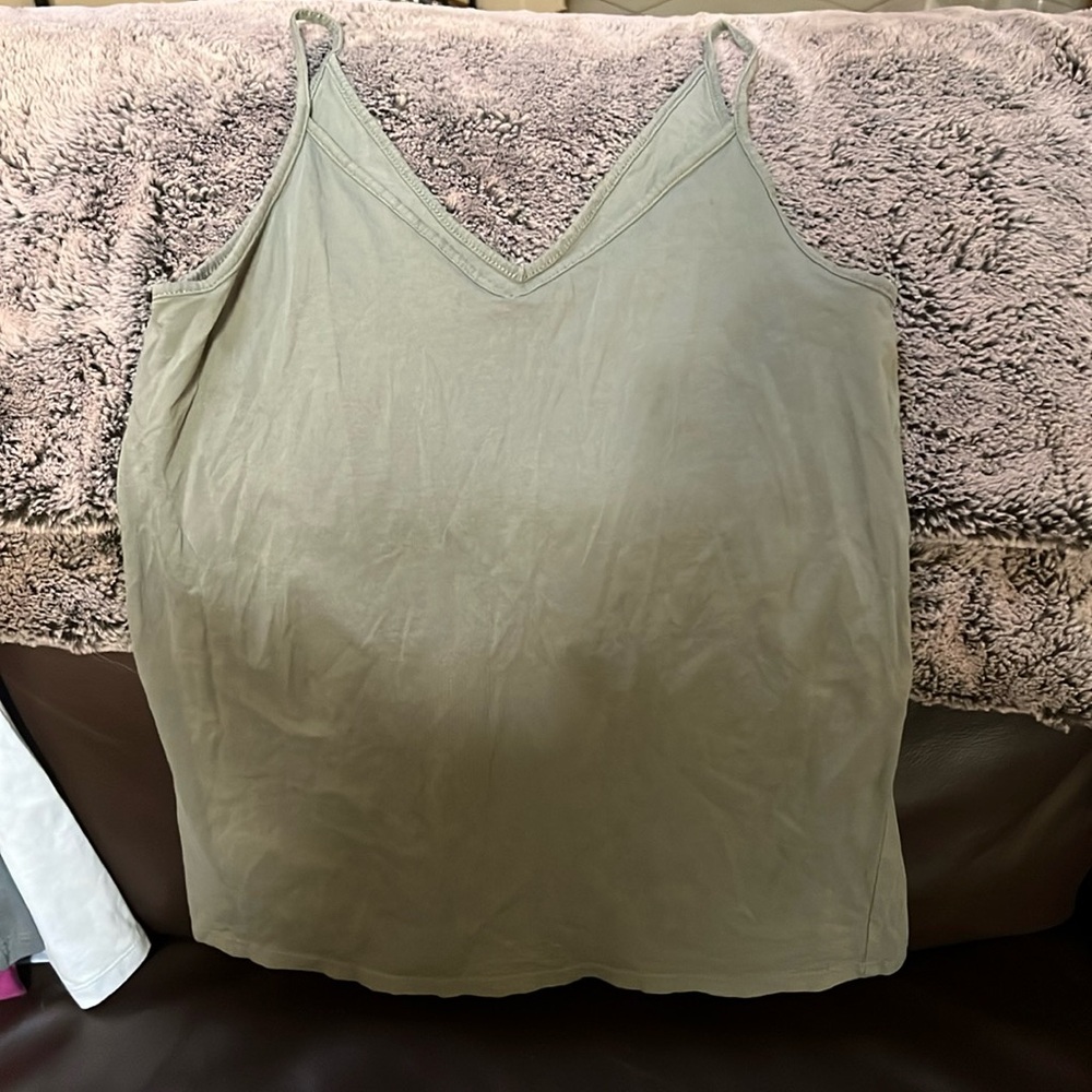 Loft medium under shirt